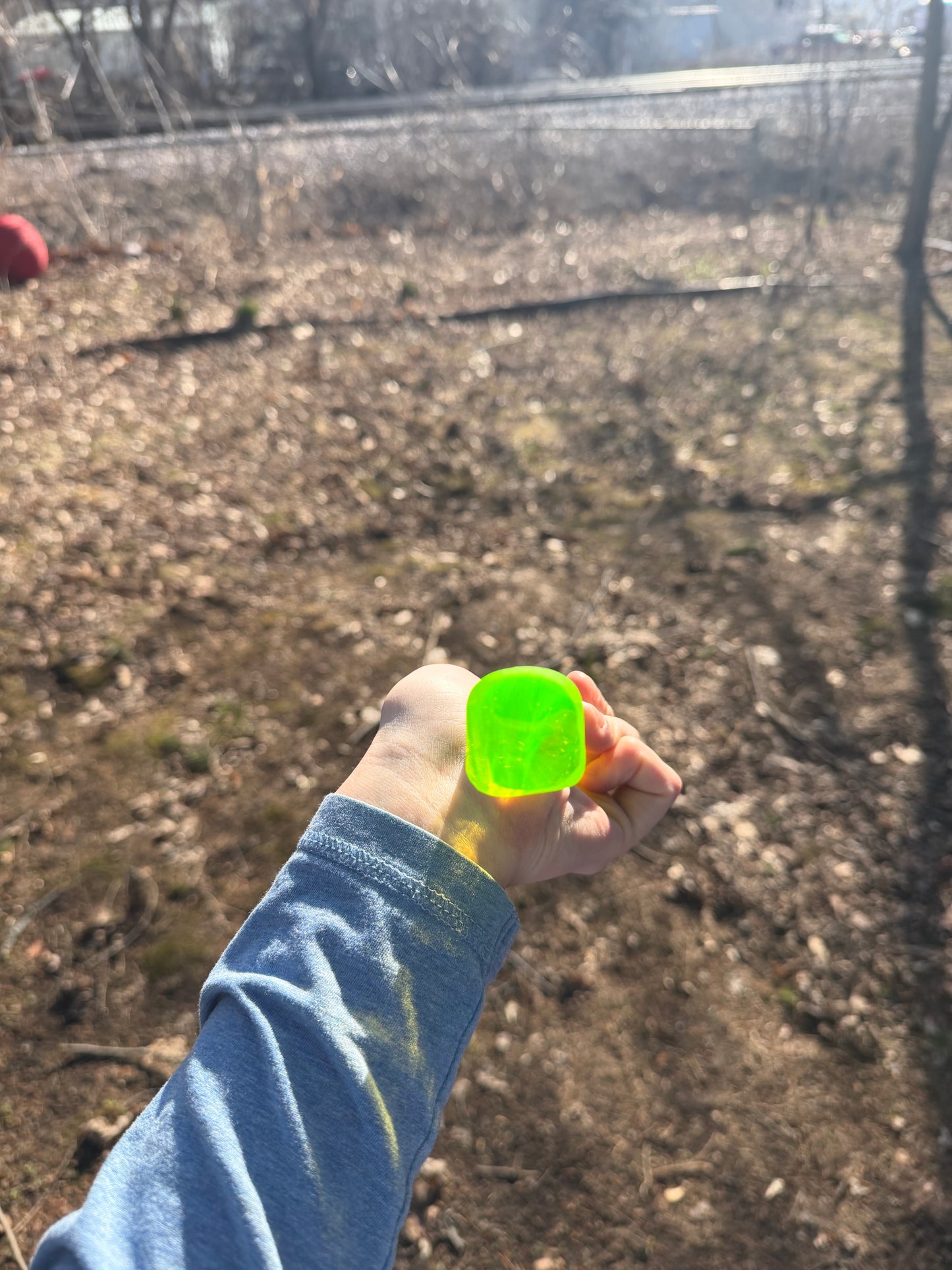Uranium Glass Bar