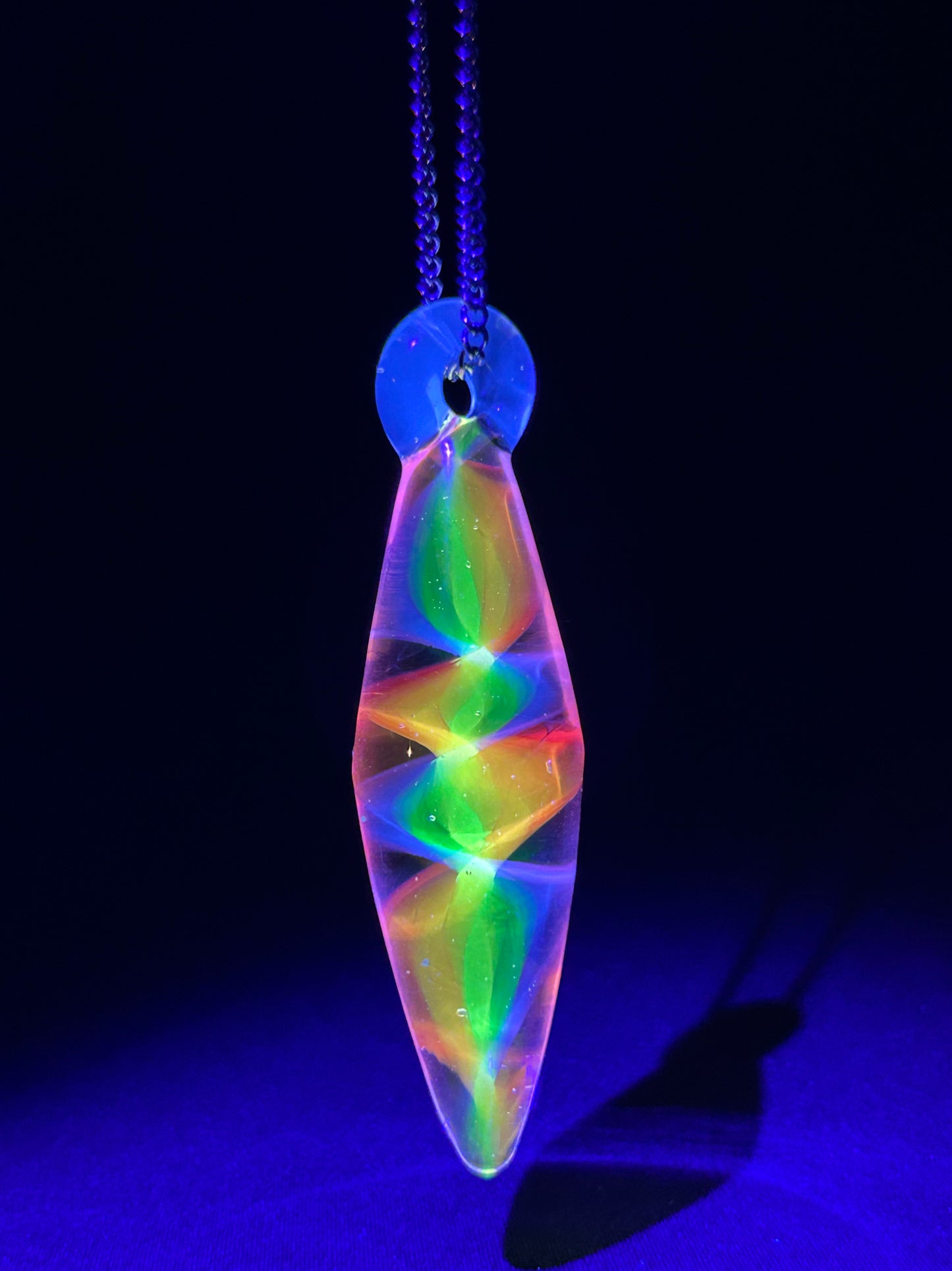 UV Rainbow Twist Pendent