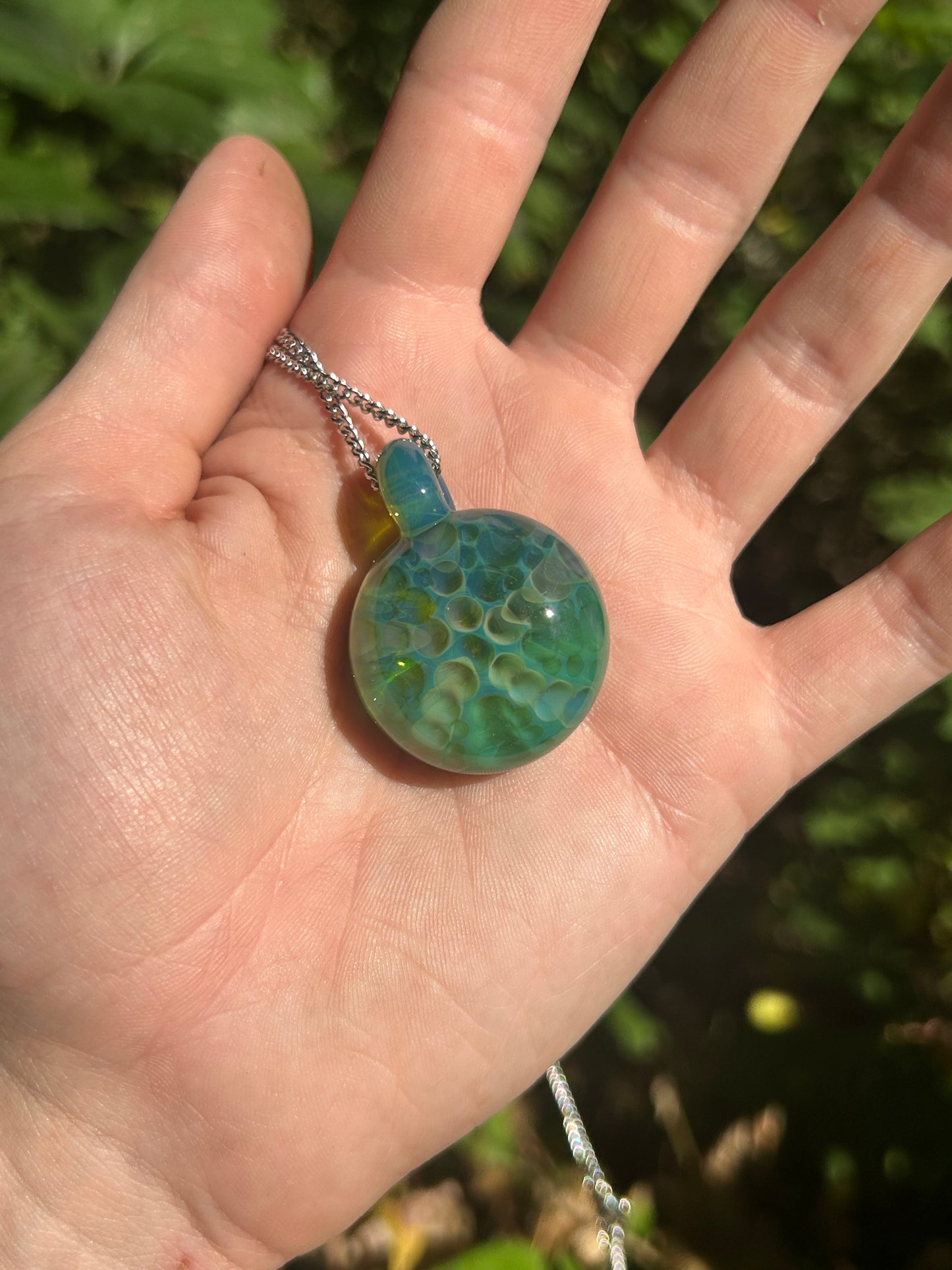 Electric Green Pendant (With Tri Color UV)