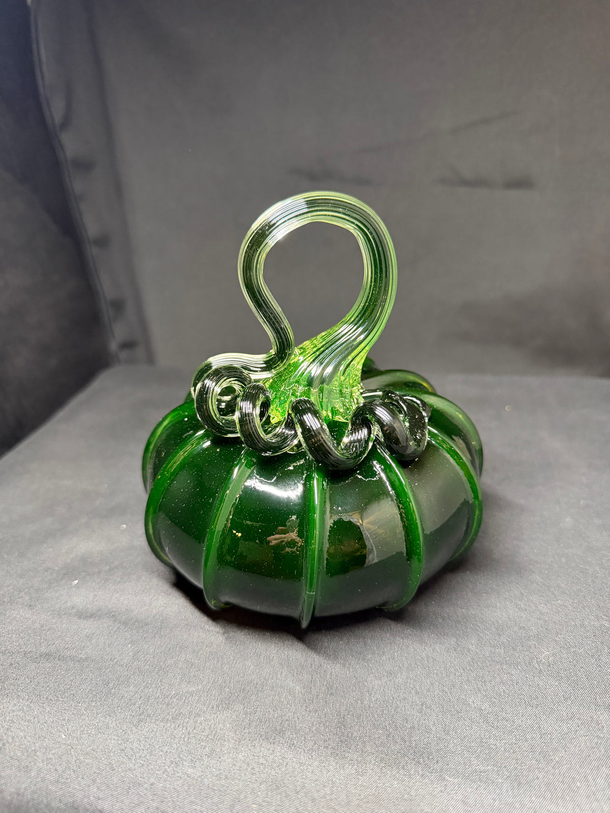 [PRE-ORDER] Black Uranium Glass Pumpkin