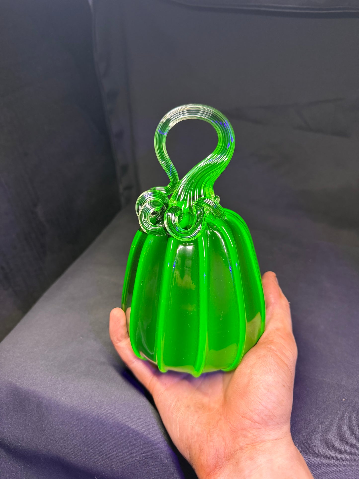 [PRE-ORDER] Black Uranium Glass Pumpkin