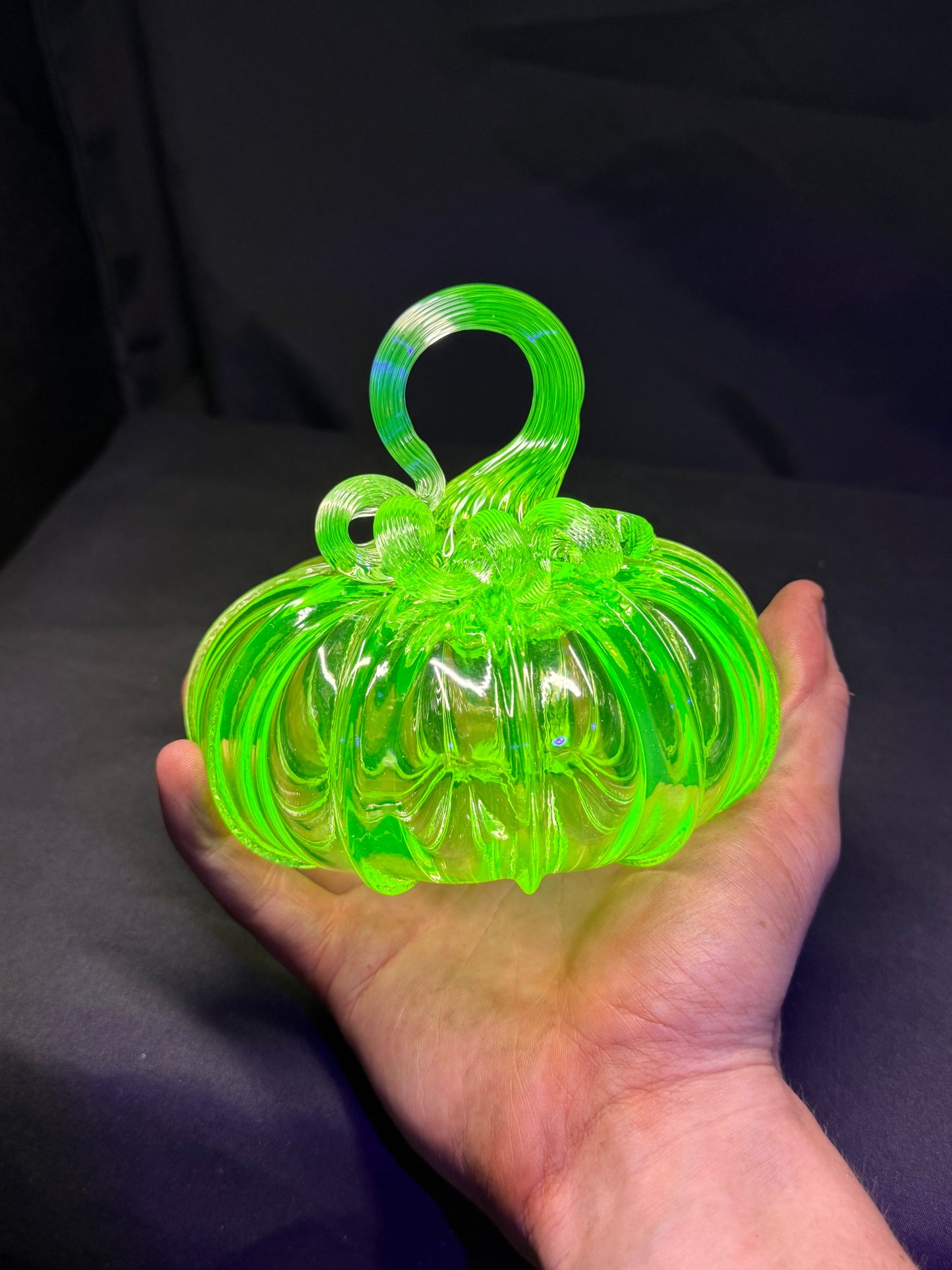 [PRE-ORDER] Uranium glass pumpkin