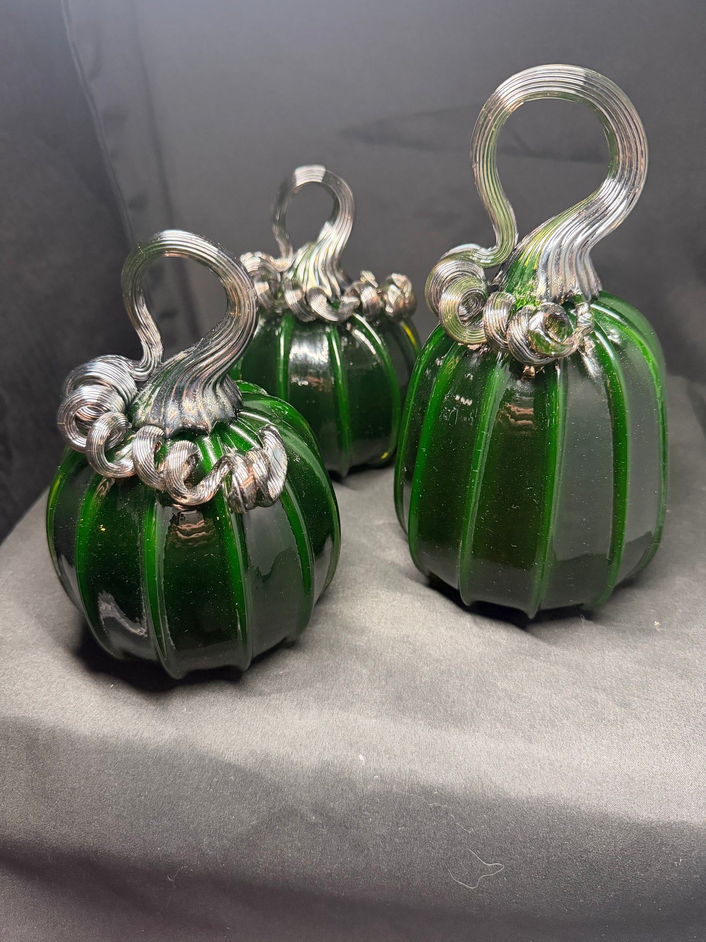 [PRE-ORDER] Black Uranium Glass Pumpkin