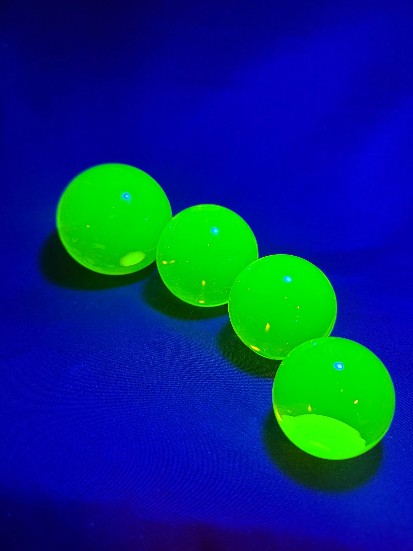Uranium Glass Sphere (Flat Bottom)