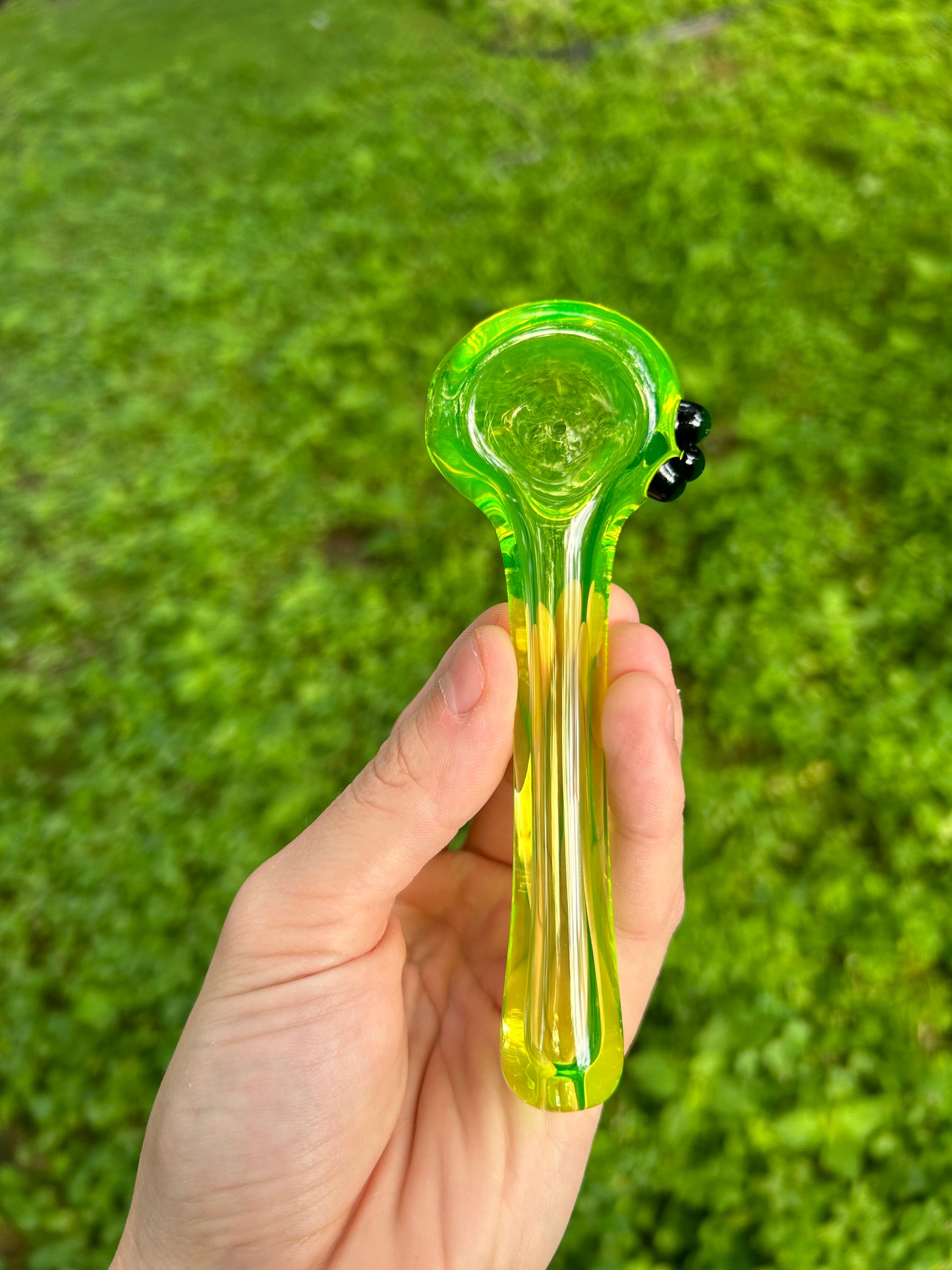 Uranium Glass Pipe