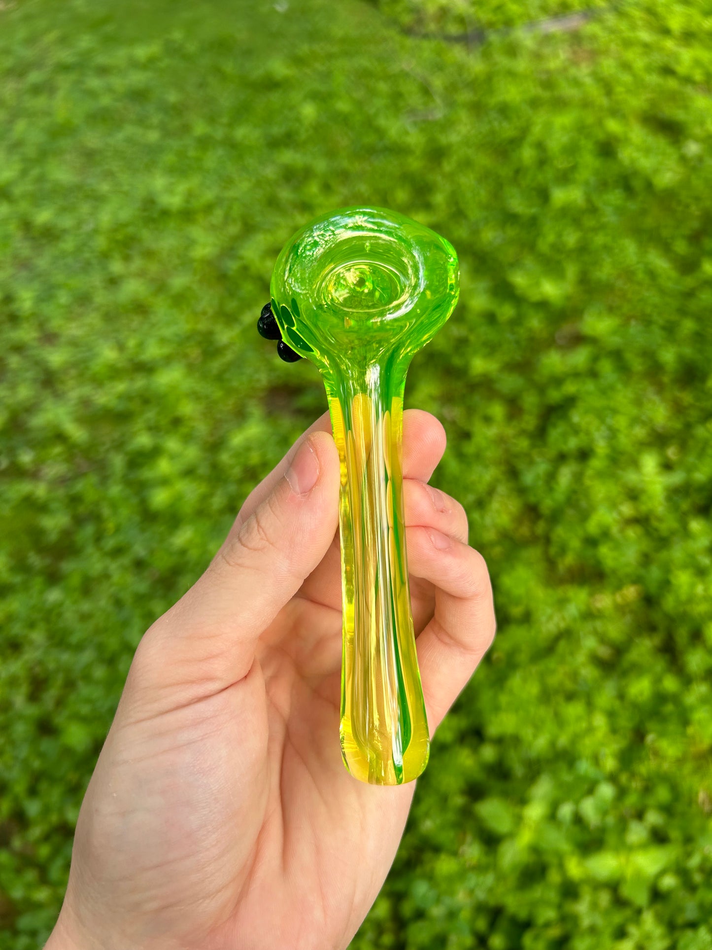 Uranium Glass Pipe