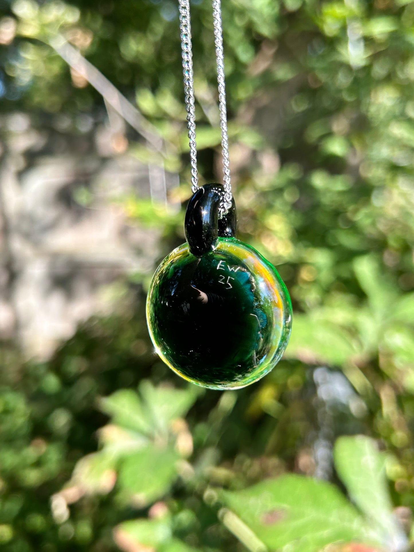 Honey Comb Pendant (UV Reactive)