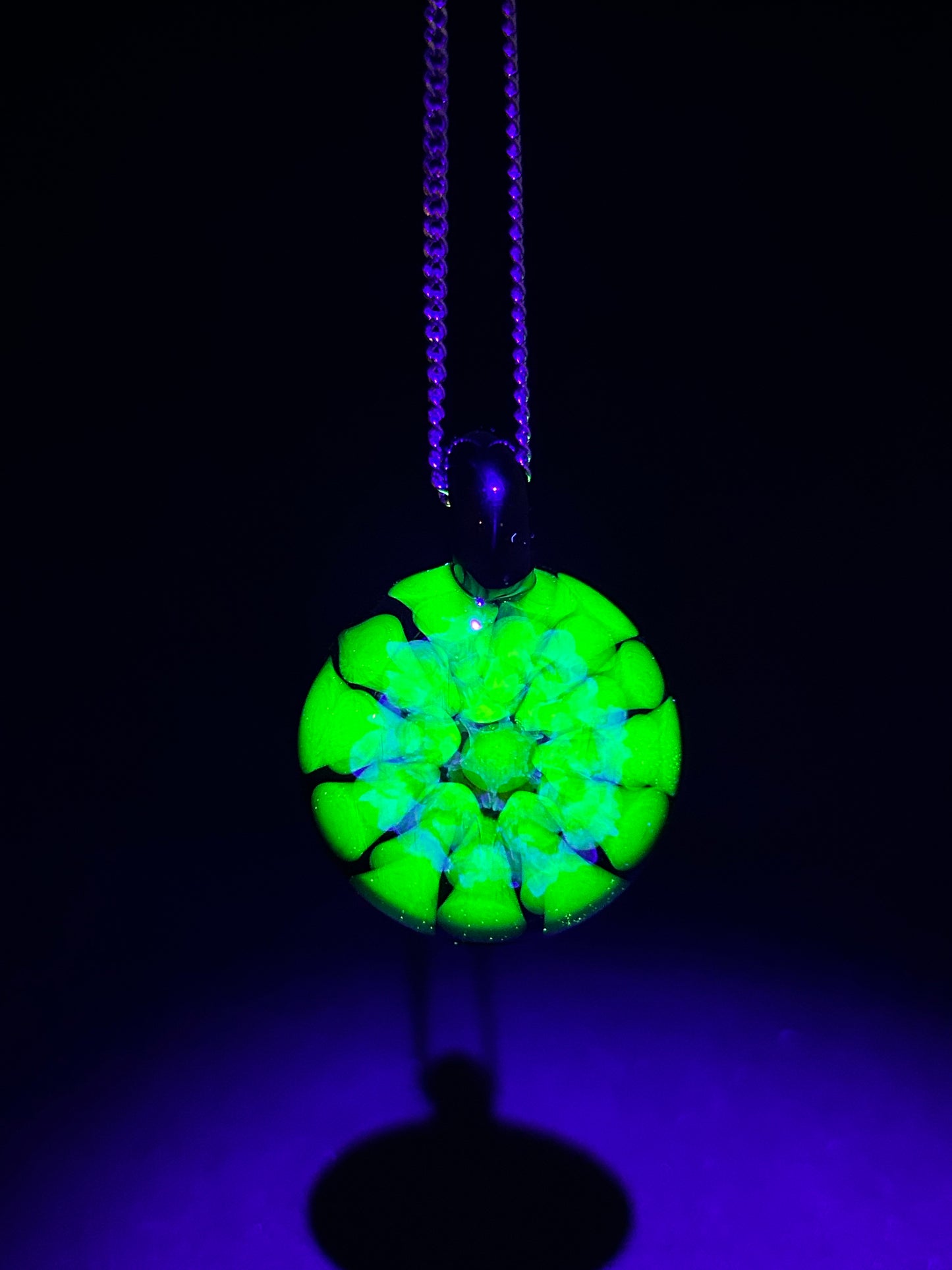 Honey Comb Pendant (UV Reactive)